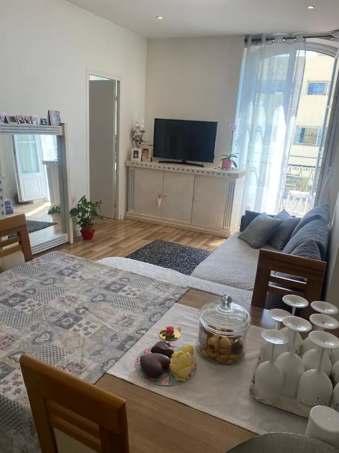 Magnifique Pied A Terre Nice Centre Notre Dame 0*,